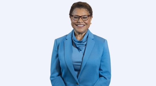 Official Headshot of Los Angeles Mayor Karen Bass. 